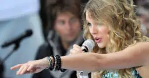 Taylor Swift on stage for NBC Today Show Concert with Taylor Swift, Rockefeller Plaza, New York, NY May 29, 2009